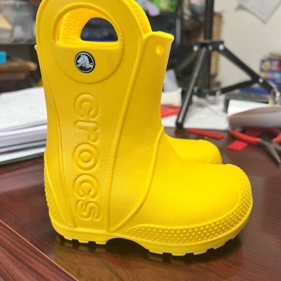 Crocs Toddler Rain Boots - Picture 3 of 8